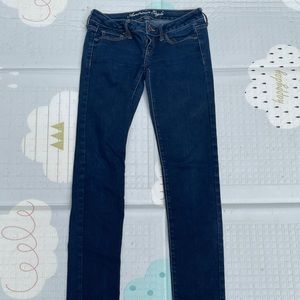 American Eagle size 4 Skinny Jeans